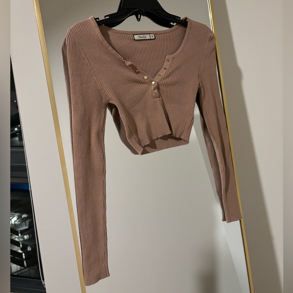 2bella Brown long sleeve crop top